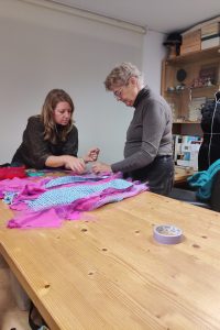 Het maken van een jas met een speciale techniek